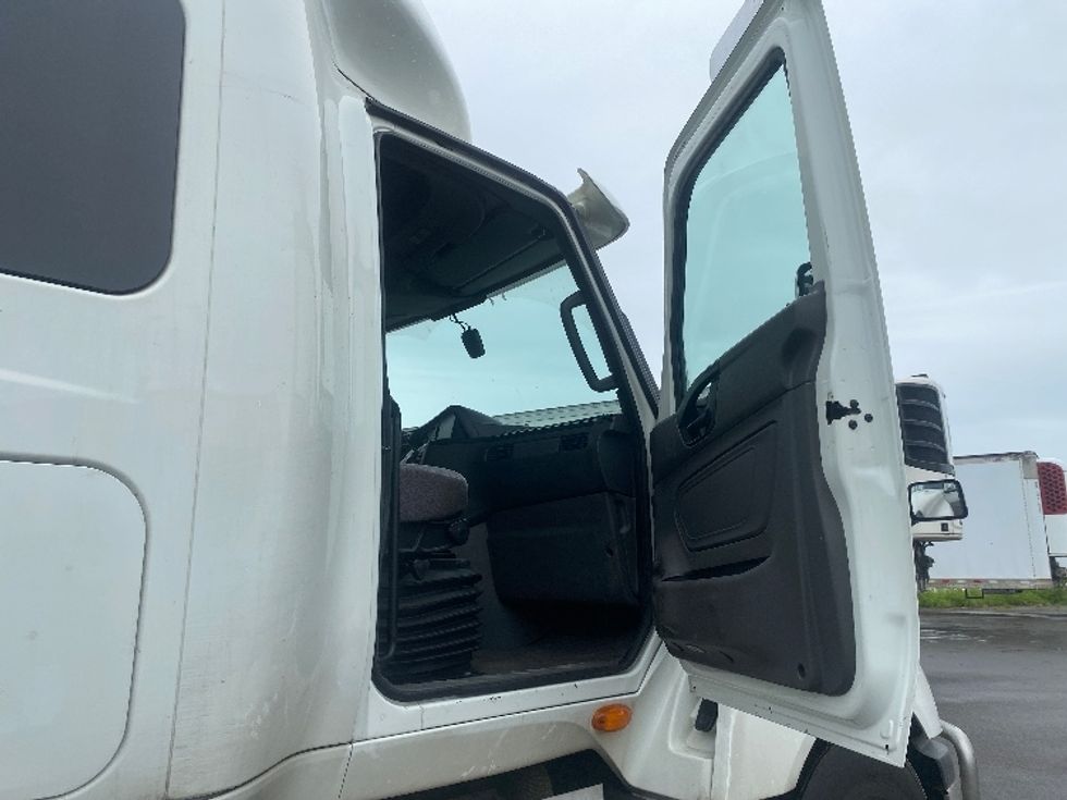 Sleeper Tractor-Heavy Duty Tractors-International-2021-LT625-Conklin-NY-433,997\n\t\tmiles-$ 59,750 - Image 13