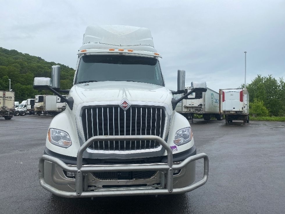 Sleeper Tractor-Heavy Duty Tractors-International-2021-LT625-Conklin-NY-433,997\n\t\tmiles-$ 59,750 - Image 2