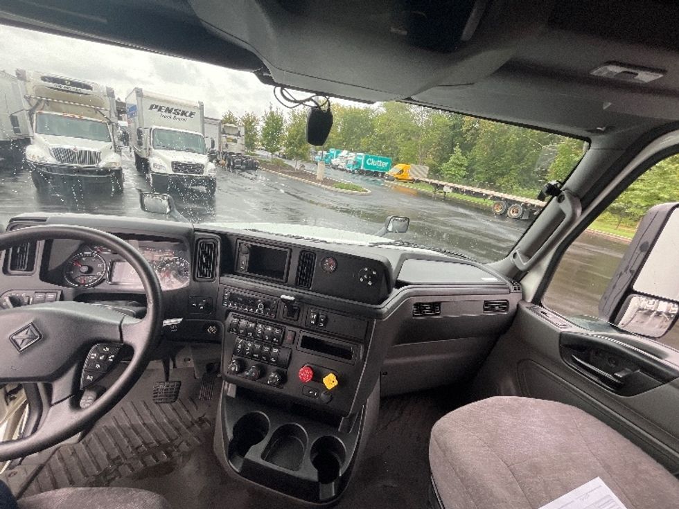 Sleeper Tractor-Heavy Duty Tractors-International-2021-LT625-Cranbury-NJ-495,911\n\t\tmiles-$ 50,000 - Image 12