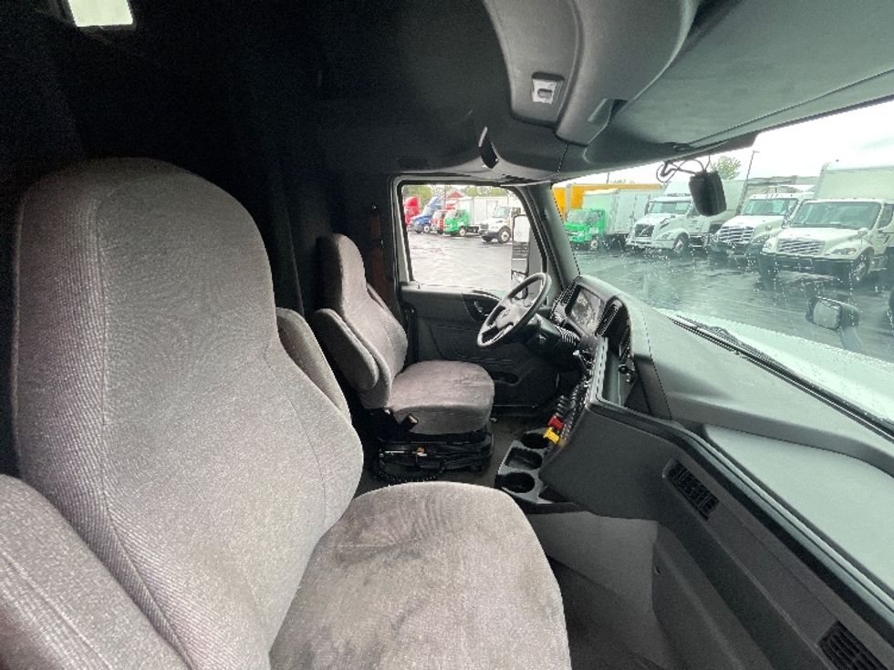 Sleeper Tractor-Heavy Duty Tractors-International-2021-LT625-Cranbury-NJ-495,911\n\t\tmiles-$ 50,000 - Image 15