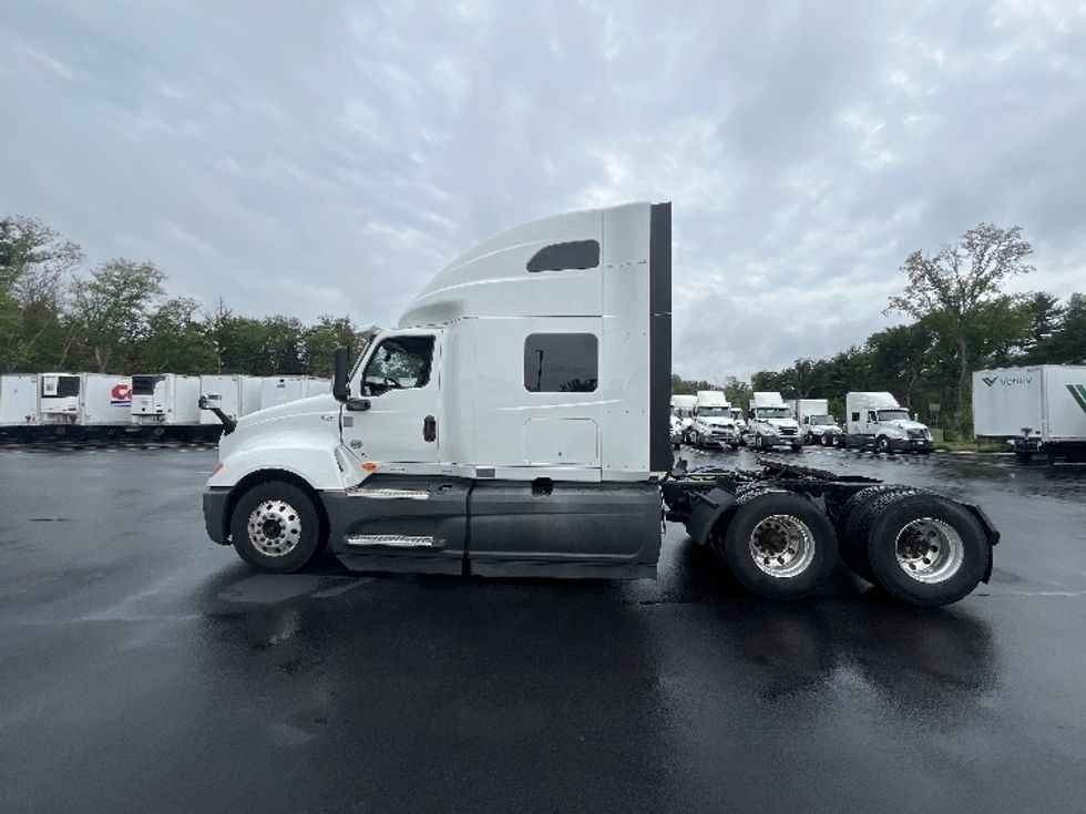 Sleeper Tractor-Heavy Duty Tractors-International-2021-LT625-Cranbury-NJ-495,911\n\t\tmiles-$ 50,000 - Image 4