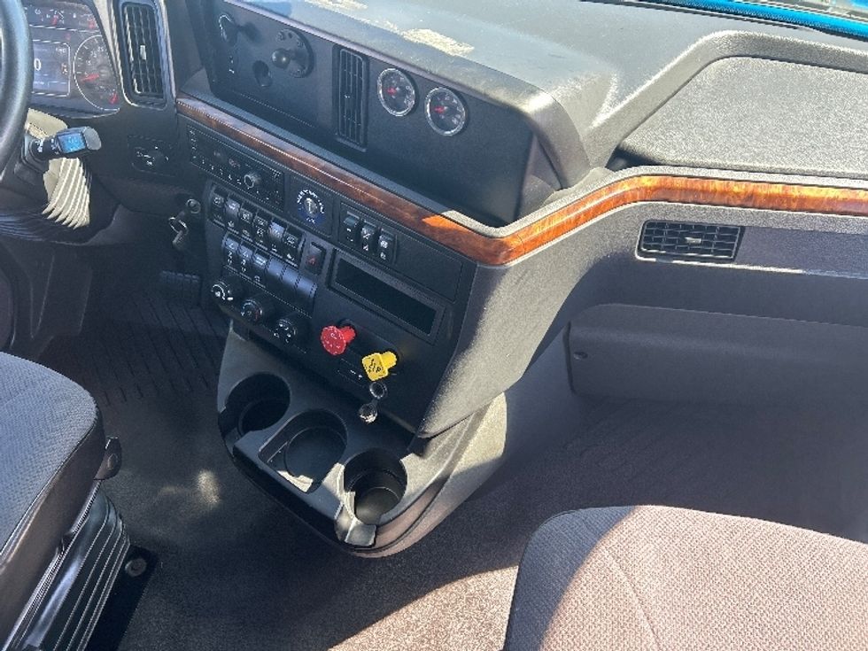 Sleeper Tractor-Heavy Duty Tractors-International-2021-LT625-El Paso-TX-578,944\n\t\tmiles-$ 38,250 - Image 15