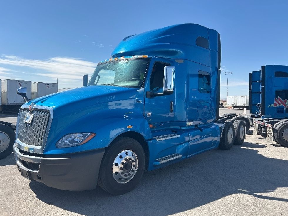 Sleeper Tractor-Heavy Duty Tractors-International-2021-LT625-El Paso-TX-578,944\n\t\tmiles-$ 38,250 - Image 3