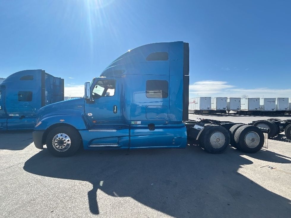 Sleeper Tractor-Heavy Duty Tractors-International-2021-LT625-El Paso-TX-578,944\n\t\tmiles-$ 38,250 - Image 4