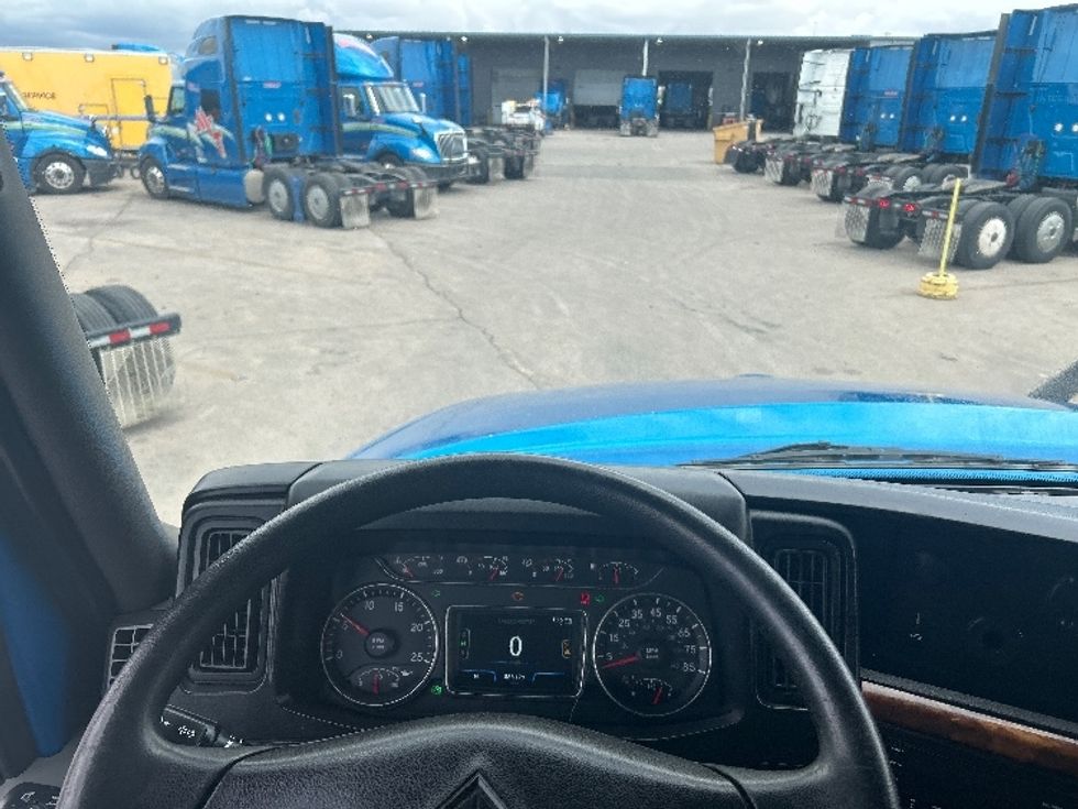 Sleeper Tractor-Heavy Duty Tractors-International-2021-LT625-El Paso-TX-588,212\n\t\tmiles-$ 38,000 - Image 11