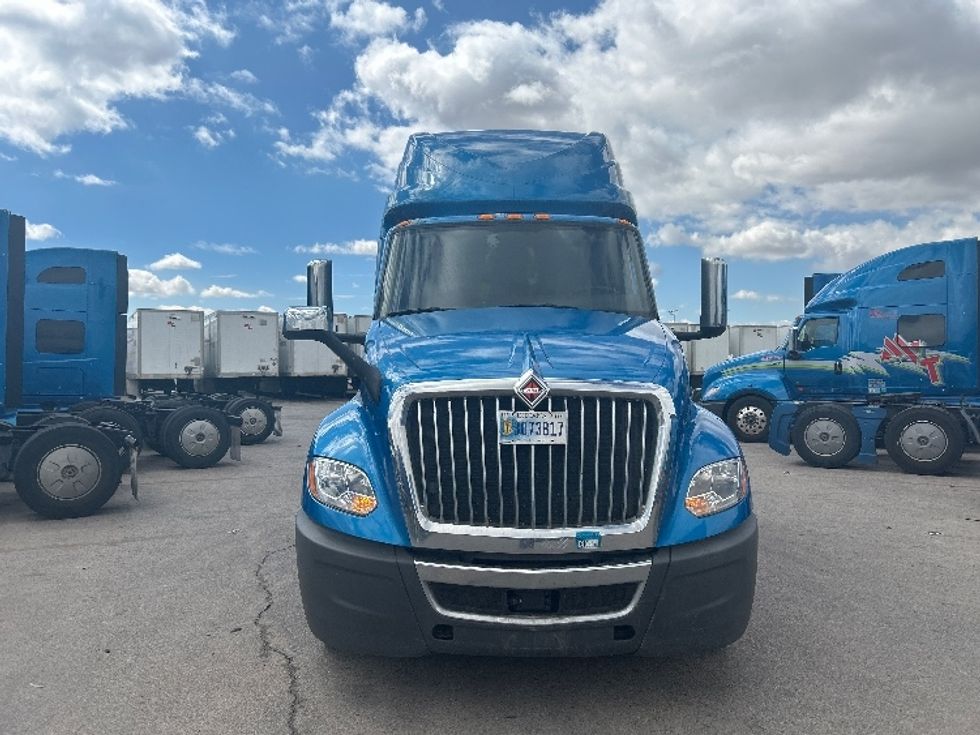 Sleeper Tractor-Heavy Duty Tractors-International-2021-LT625-El Paso-TX-588,212\n\t\tmiles-$ 38,000 - Image 2