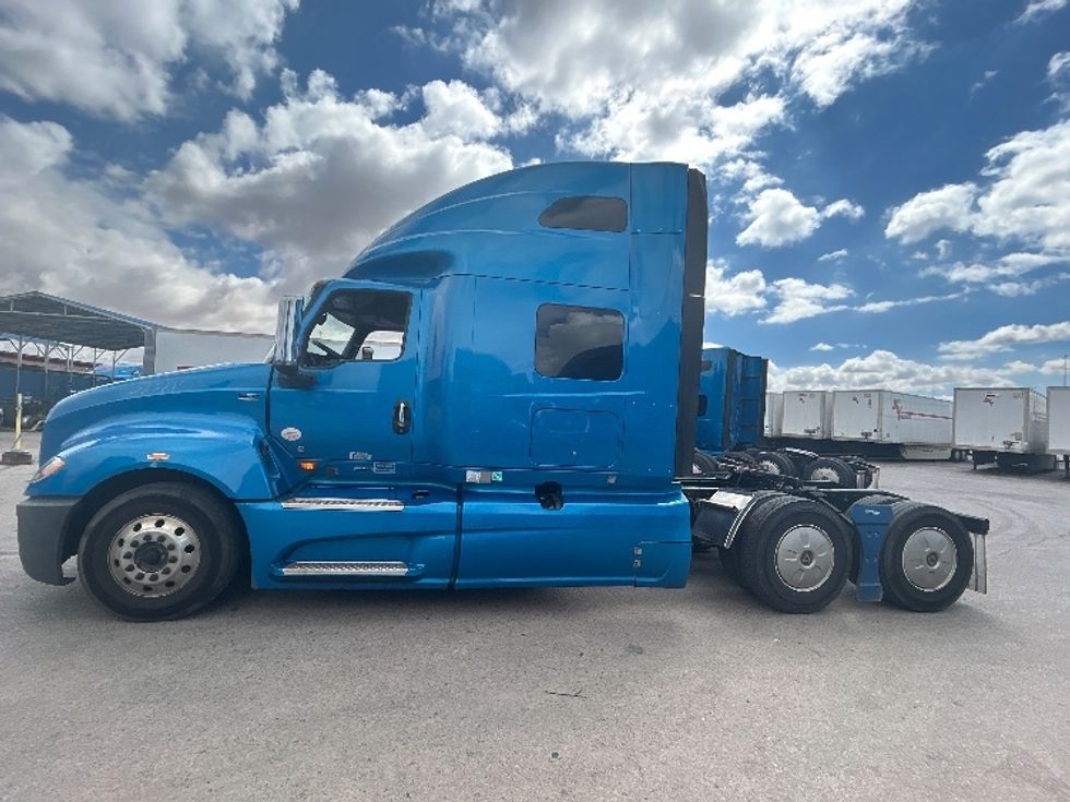 Sleeper Tractor-Heavy Duty Tractors-International-2021-LT625-El Paso-TX-588,212\n\t\tmiles-$ 38,000 - Image 4
