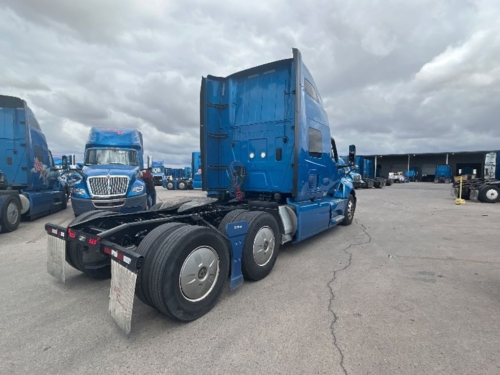 Sleeper Tractor-Heavy Duty Tractors-International-2021-LT625-El Paso-TX-588,212\n\t\tmiles-$ 38,000 - Image 7
