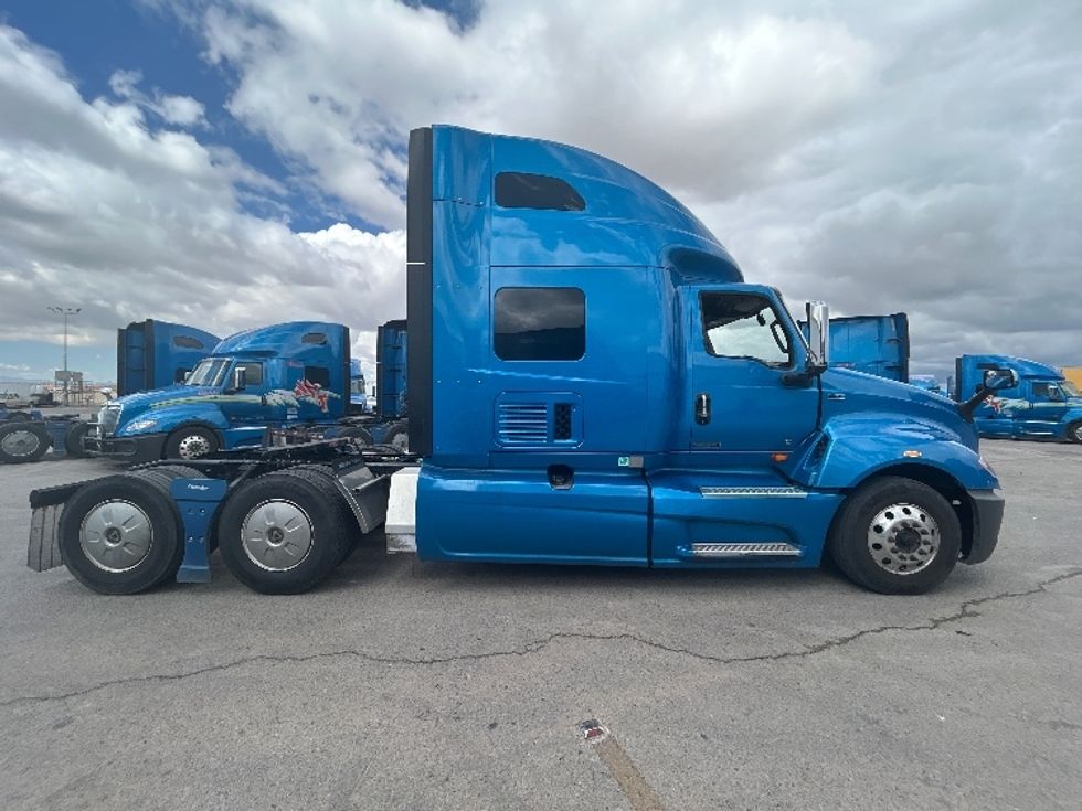 Sleeper Tractor-Heavy Duty Tractors-International-2021-LT625-El Paso-TX-588,212\n\t\tmiles-$ 38,000 - Image 8