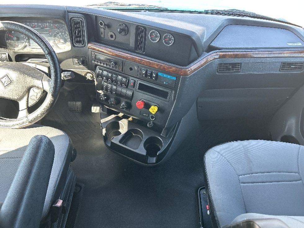 Sleeper Tractor-Heavy Duty Tractors-International-2021-LT625-El Paso-TX-593,176\n\t\tmiles-$ 40,750 - Image 12