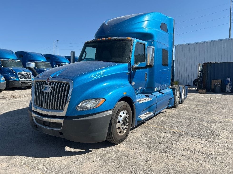 Sleeper Tractor-Heavy Duty Tractors-International-2021-LT625-El Paso-TX-593,176\n\t\tmiles-$ 40,750 - Image 3