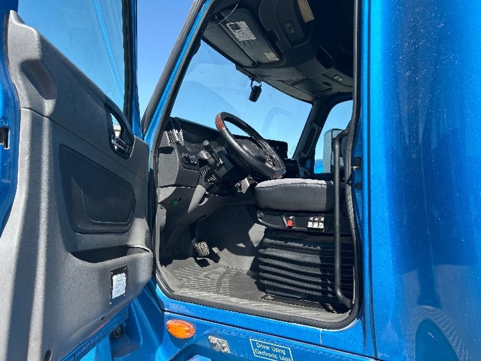 Sleeper Tractor-Heavy Duty Tractors-International-2021-LT625-El Paso-TX-593,176\n\t\tmiles-$ 40,750 - Image 9
