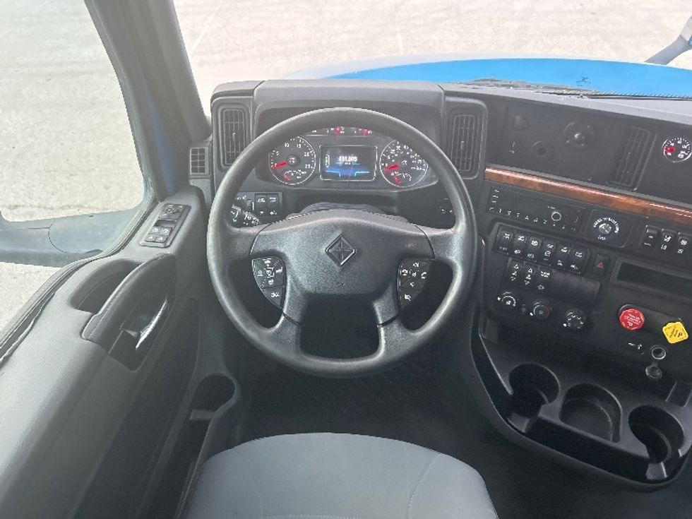 Sleeper Tractor-Heavy Duty Tractors-International-2021-LT625-El Paso-TX-601,905\n\t\tmiles-$ 41,500 - Image 11