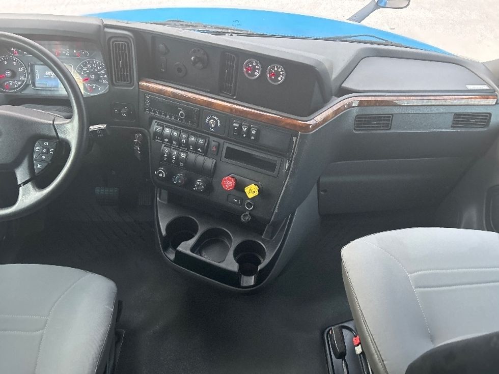 Sleeper Tractor-Heavy Duty Tractors-International-2021-LT625-El Paso-TX-601,905\n\t\tmiles-$ 41,500 - Image 12