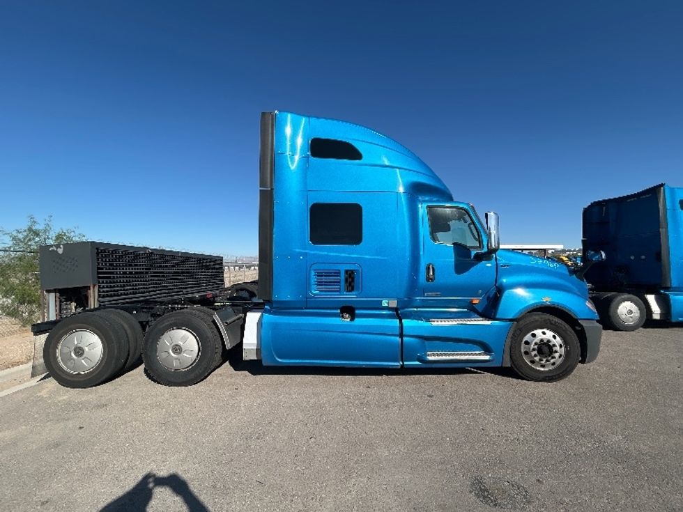Sleeper Tractor-Heavy Duty Tractors-International-2021-LT625-El Paso-TX-608,749\n\t\tmiles-$ 41,250 - Image 8