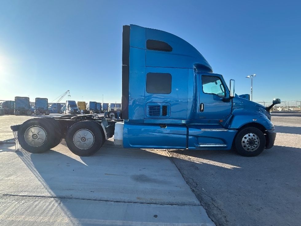 Sleeper Tractor-Heavy Duty Tractors-International-2021-LT625-El Paso-TX-614,442\n\t\tmiles-$ 40,750 - Image 8