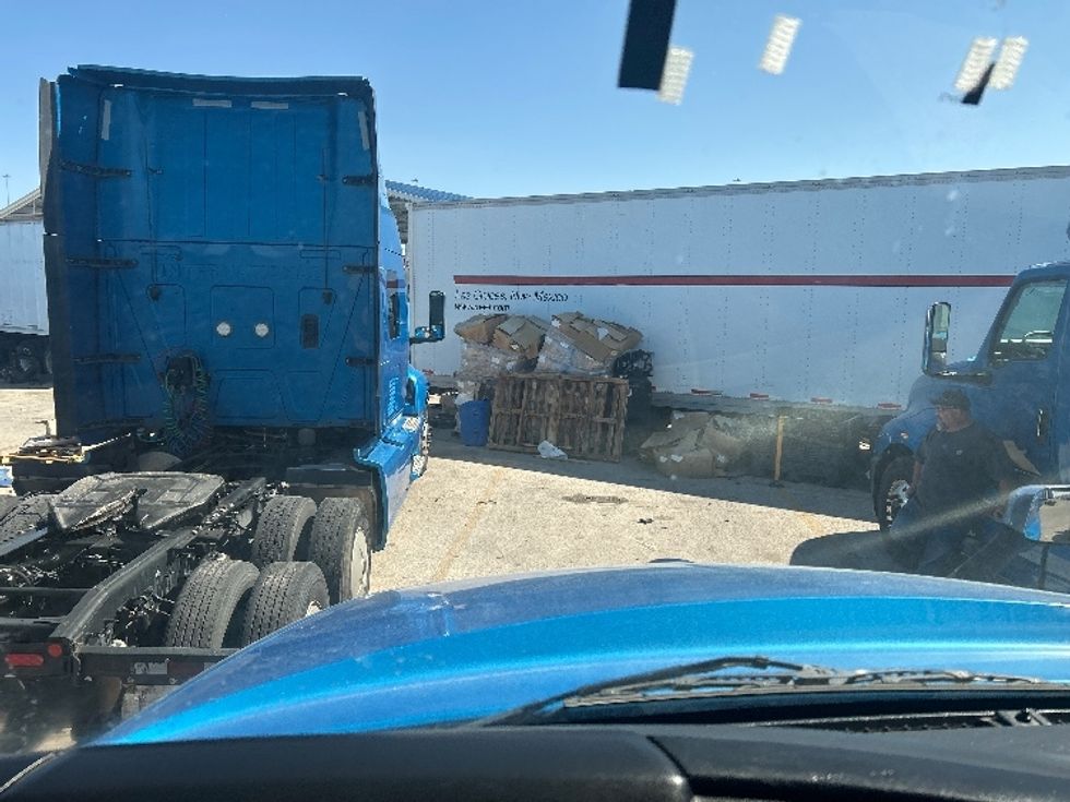 Sleeper Tractor-Heavy Duty Tractors-International-2021-LT625-El Paso-TX-621,007\n\t\tmiles-$ 28,250 - Image 11