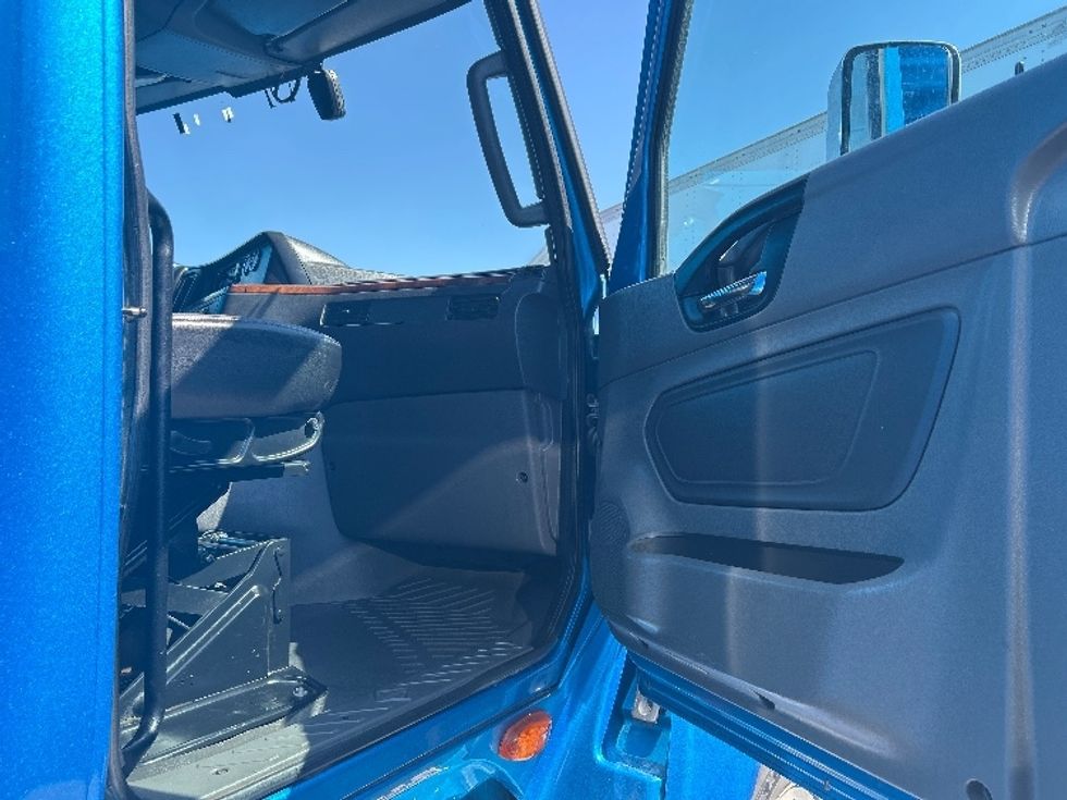 Sleeper Tractor-Heavy Duty Tractors-International-2021-LT625-El Paso-TX-621,007\n\t\tmiles-$ 28,250 - Image 13