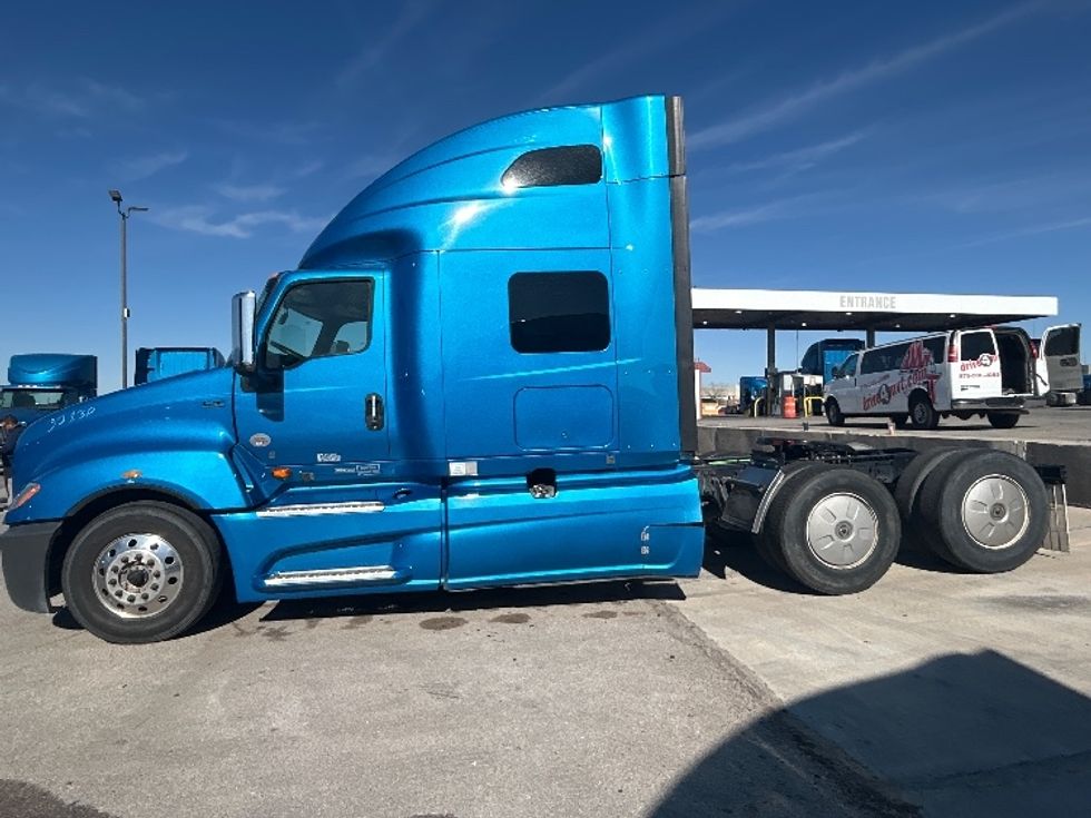 Sleeper Tractor-Heavy Duty Tractors-International-2021-LT625-El Paso-TX-637,359\n\t\tmiles-$ 27,750 - Image 4
