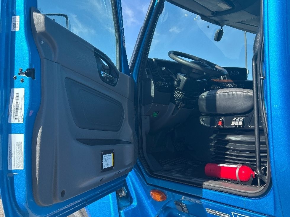 Sleeper Tractor-Heavy Duty Tractors-International-2021-LT625-El Paso-TX-637,359\n\t\tmiles-$ 27,750 - Image 9