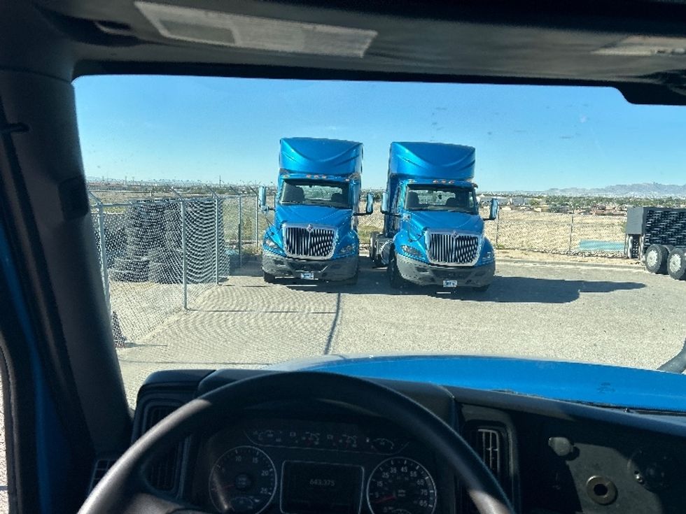 Sleeper Tractor-Heavy Duty Tractors-International-2021-LT625-El Paso-TX-643,367\n\t\tmiles-$ 36,000 - Image 11