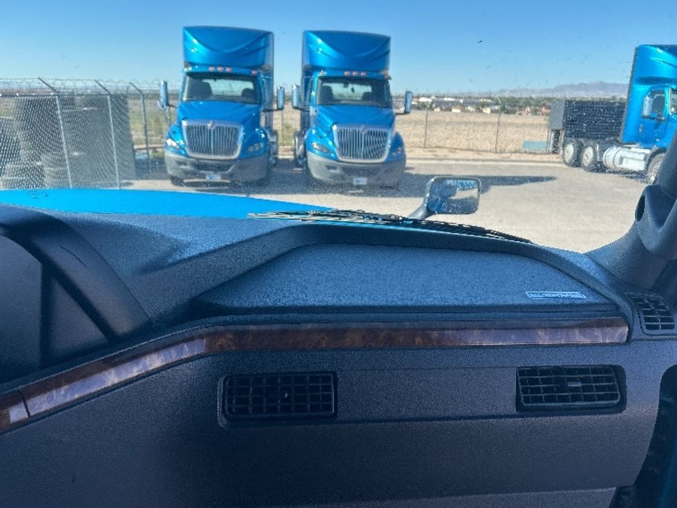 Sleeper Tractor-Heavy Duty Tractors-International-2021-LT625-El Paso-TX-643,367\n\t\tmiles-$ 36,000 - Image 14