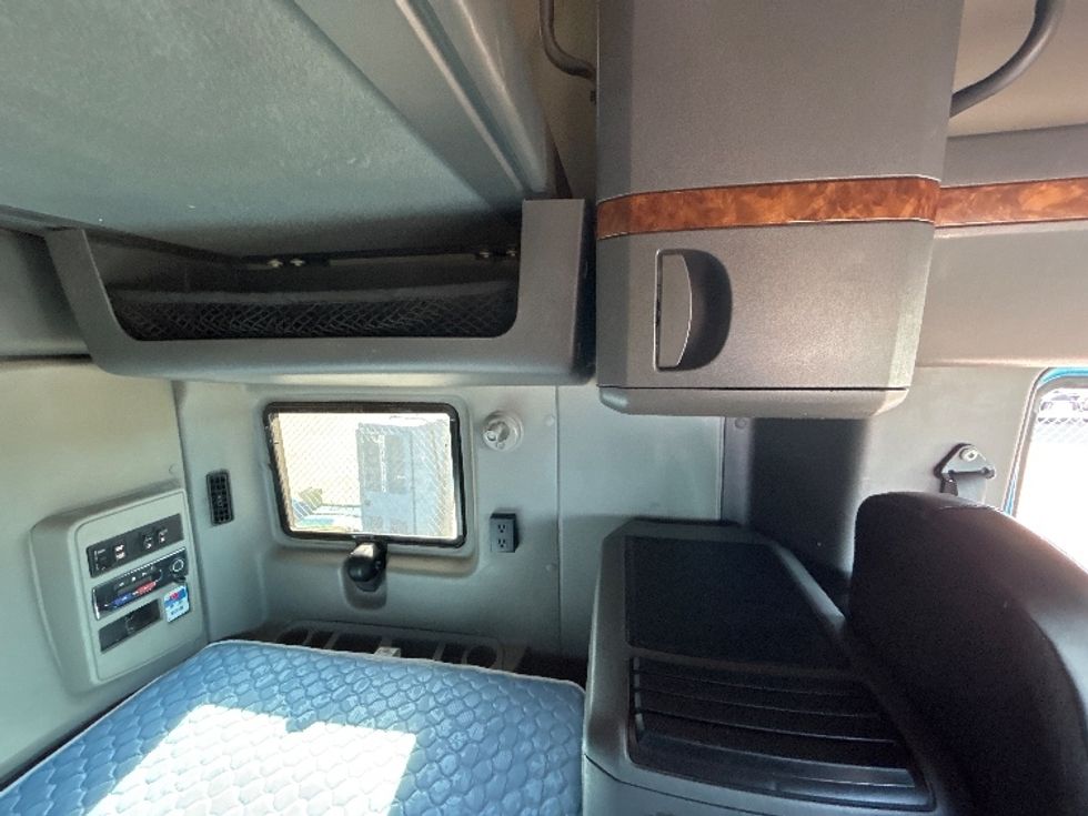 Sleeper Tractor-Heavy Duty Tractors-International-2021-LT625-El Paso-TX-643,367\n\t\tmiles-$ 36,000 - Image 18