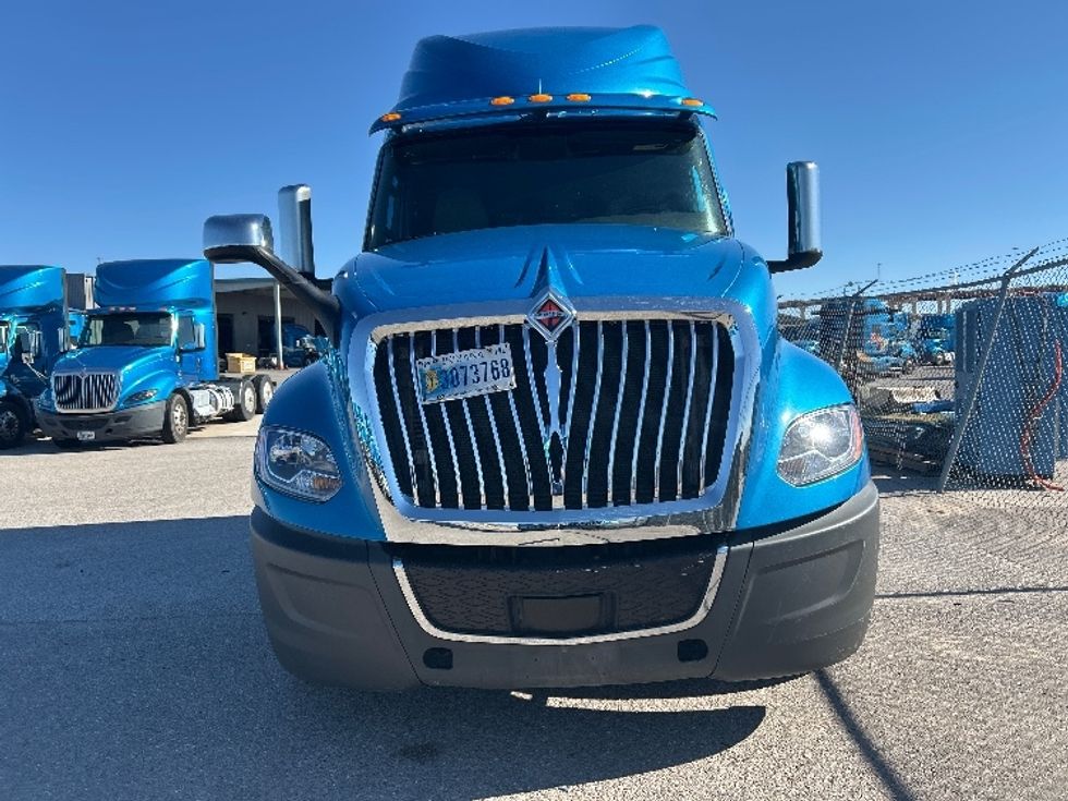 Sleeper Tractor-Heavy Duty Tractors-International-2021-LT625-El Paso-TX-643,367\n\t\tmiles-$ 36,000 - Image 2