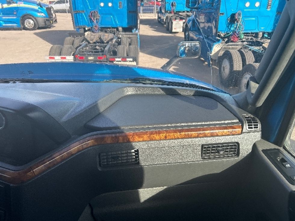 Sleeper Tractor-Heavy Duty Tractors-International-2021-LT625-El Paso-TX-643,505\n\t\tmiles-$ 32,500 - Image 14