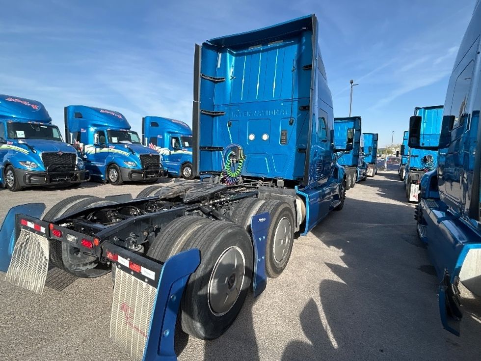 Sleeper Tractor-Heavy Duty Tractors-International-2021-LT625-El Paso-TX-643,505\n\t\tmiles-$ 32,500 - Image 7