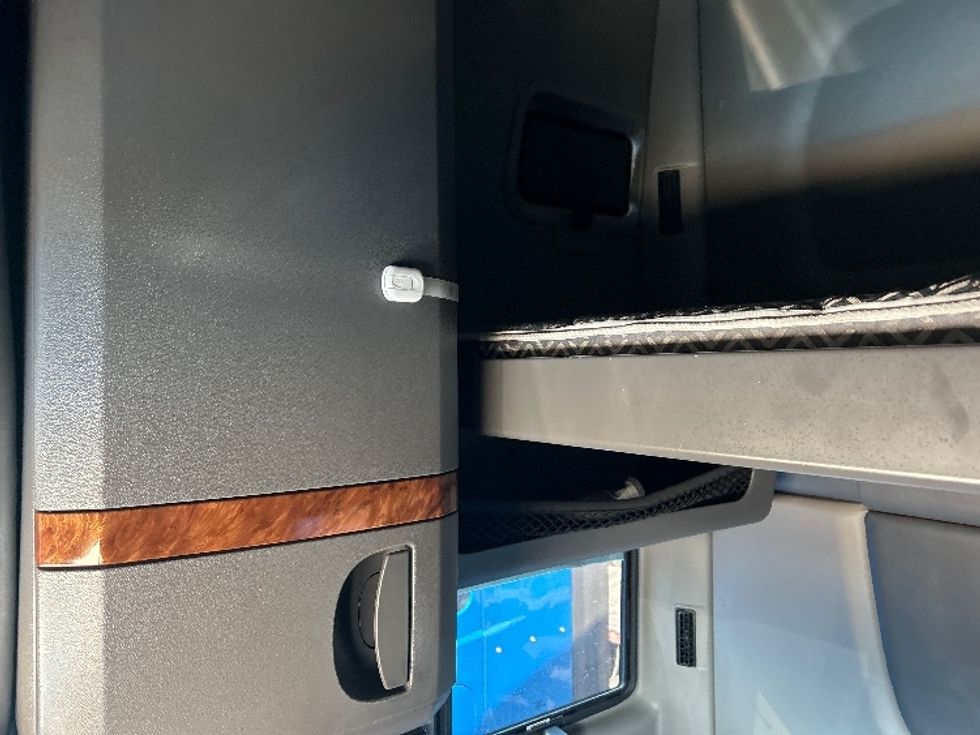 Sleeper Tractor-Heavy Duty Tractors-International-2021-LT625-El Paso-TX-653,490\n\t\tmiles-$ 27,750 - Image 19