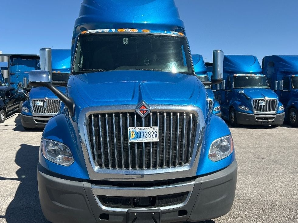 Sleeper Tractor-Heavy Duty Tractors-International-2021-LT625-El Paso-TX-653,490\n\t\tmiles-$ 27,750 - Image 2