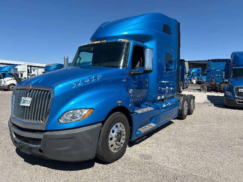 Sleeper Tractor-Heavy Duty Tractors-International-2021-LT625-El Paso-TX-653,490\n\t\tmiles-$ 27,750 - Image 3