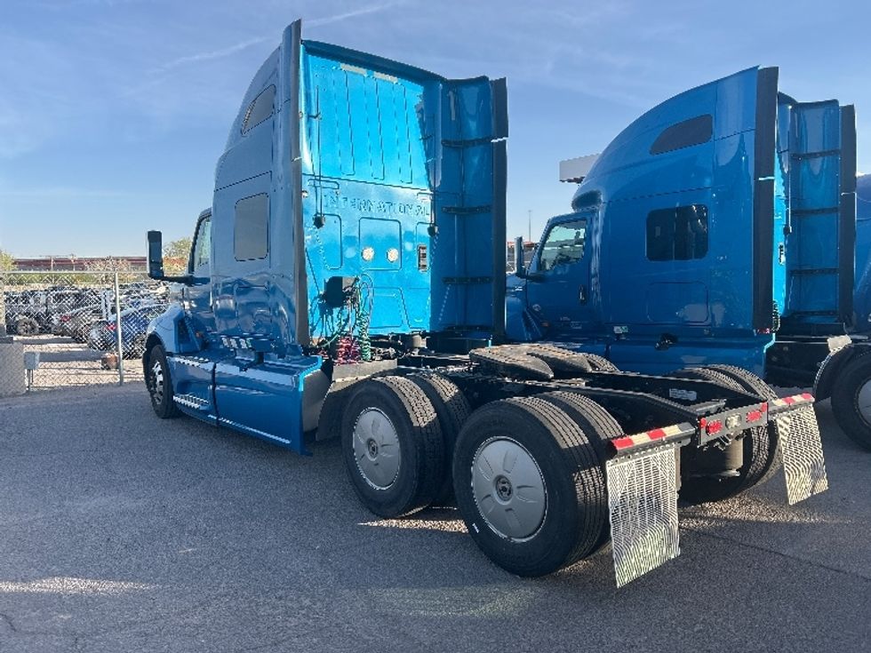 Sleeper Tractor-Heavy Duty Tractors-International-2021-LT625-El Paso-TX-660,539\n\t\tmiles-$ 32,500 - Image 5