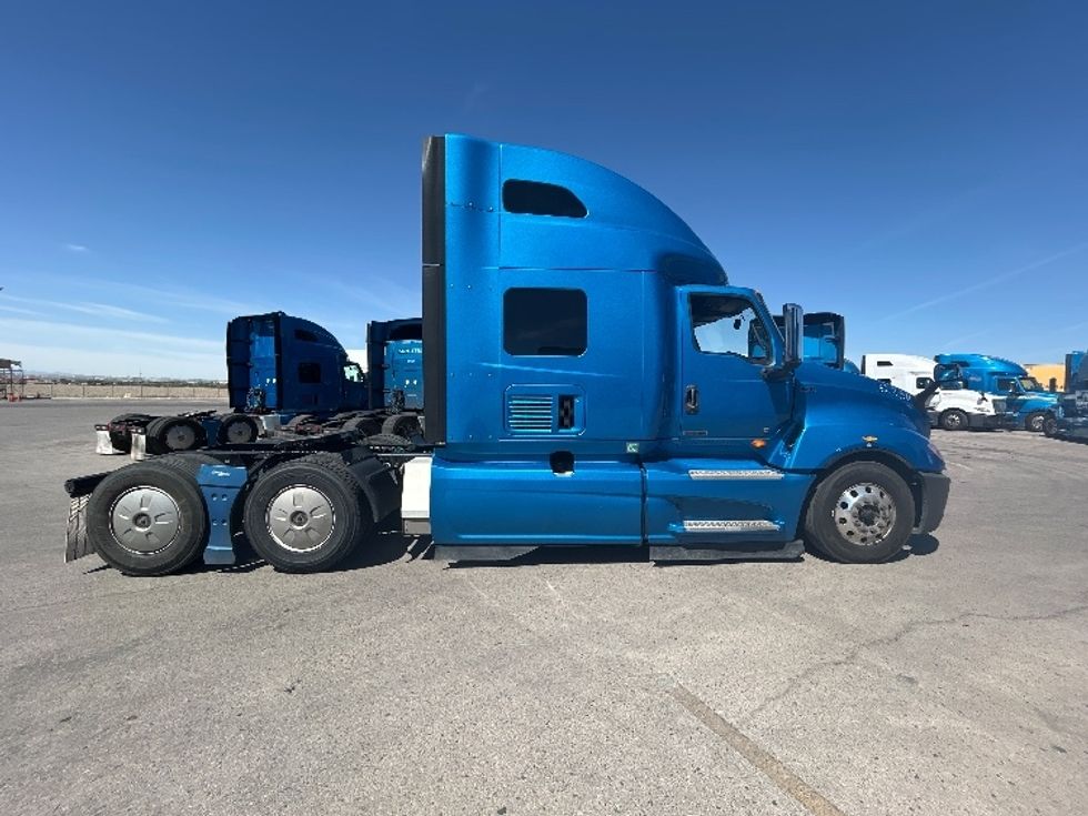 Sleeper Tractor-Heavy Duty Tractors-International-2021-LT625-El Paso-TX-662,378\n\t\tmiles-$ 34,250 - Image 8