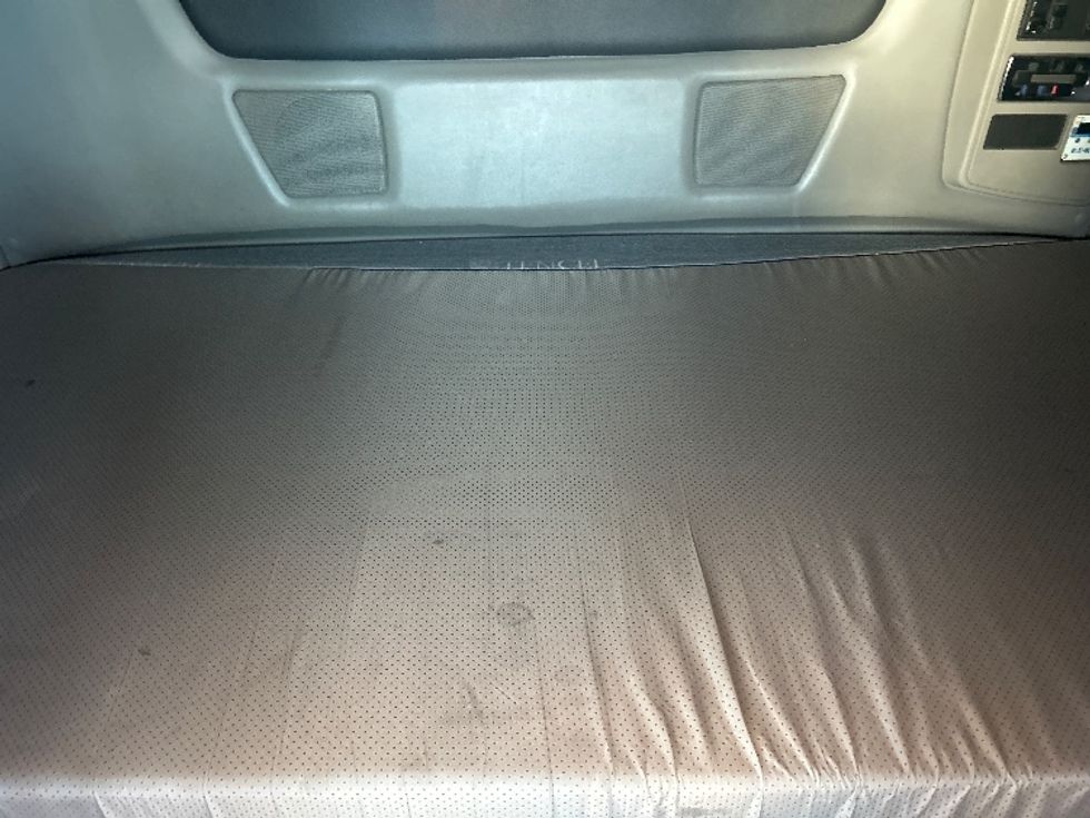 Sleeper Tractor-Heavy Duty Tractors-International-2021-LT625-El Paso-TX-664,112\n\t\tmiles-$ 33,250 - Image 17