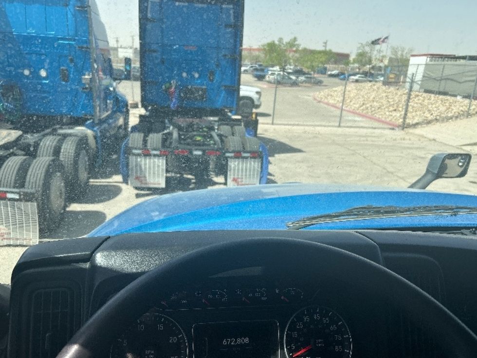 Sleeper Tractor-Heavy Duty Tractors-International-2021-LT625-El Paso-TX-672,807\n\t\tmiles-$ 33,250 - Image 11