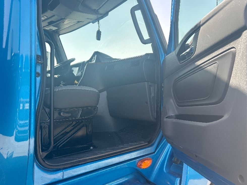 Sleeper Tractor-Heavy Duty Tractors-International-2021-LT625-El Paso-TX-672,807\n\t\tmiles-$ 33,250 - Image 13