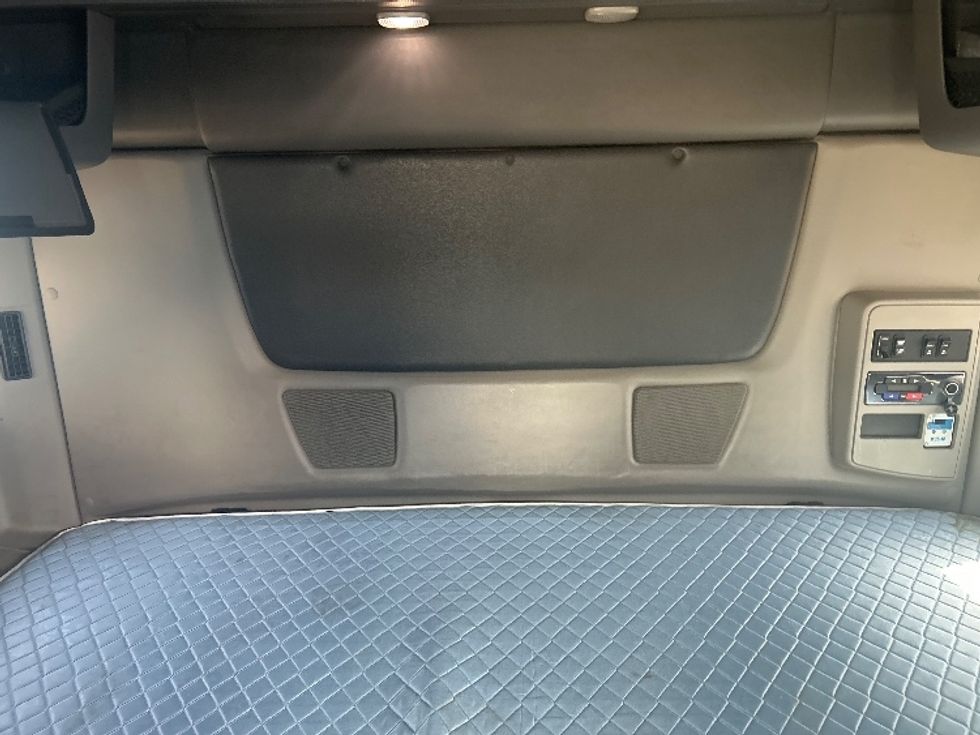 Sleeper Tractor-Heavy Duty Tractors-International-2021-LT625-El Paso-TX-672,807\n\t\tmiles-$ 33,250 - Image 16