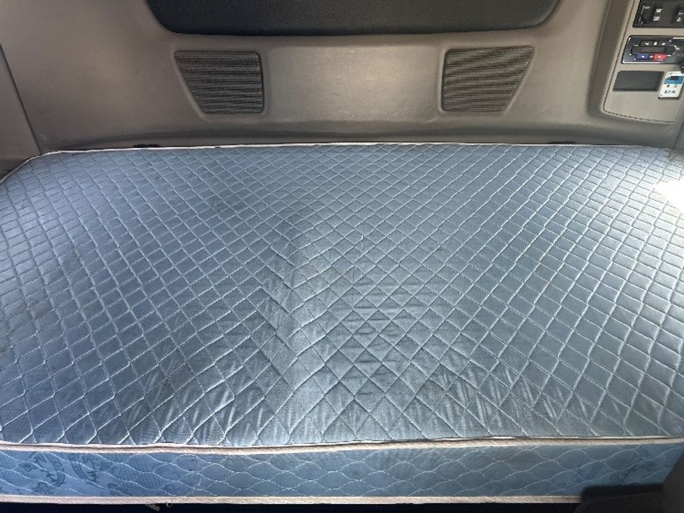 Sleeper Tractor-Heavy Duty Tractors-International-2021-LT625-El Paso-TX-672,807\n\t\tmiles-$ 33,250 - Image 17