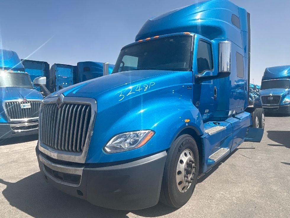 Sleeper Tractor-Heavy Duty Tractors-International-2021-LT625-El Paso-TX-672,807\n\t\tmiles-$ 33,250 - Image 3