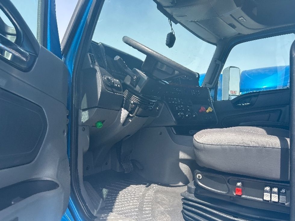 Sleeper Tractor-Heavy Duty Tractors-International-2021-LT625-El Paso-TX-672,807\n\t\tmiles-$ 33,250 - Image 9