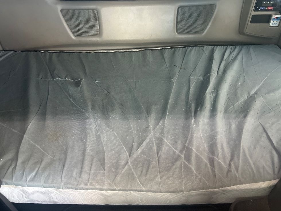 Sleeper Tractor-Heavy Duty Tractors-International-2021-LT625-El Paso-TX-673,908\n\t\tmiles-$ 33,250 - Image 17