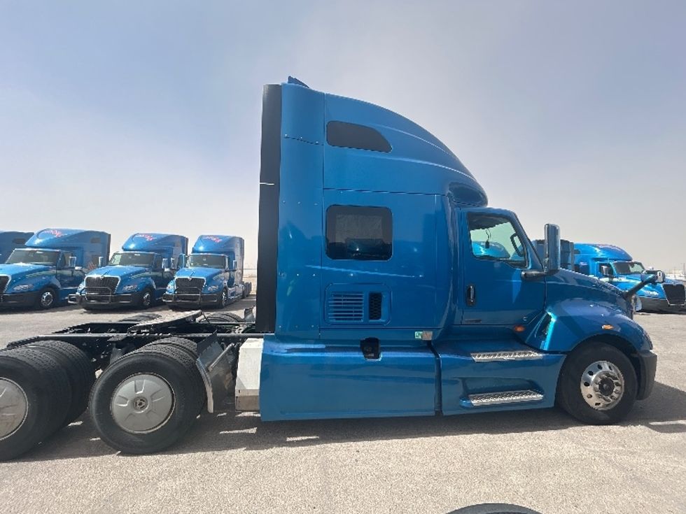 Sleeper Tractor-Heavy Duty Tractors-International-2021-LT625-El Paso-TX-673,908\n\t\tmiles-$ 33,250 - Image 8