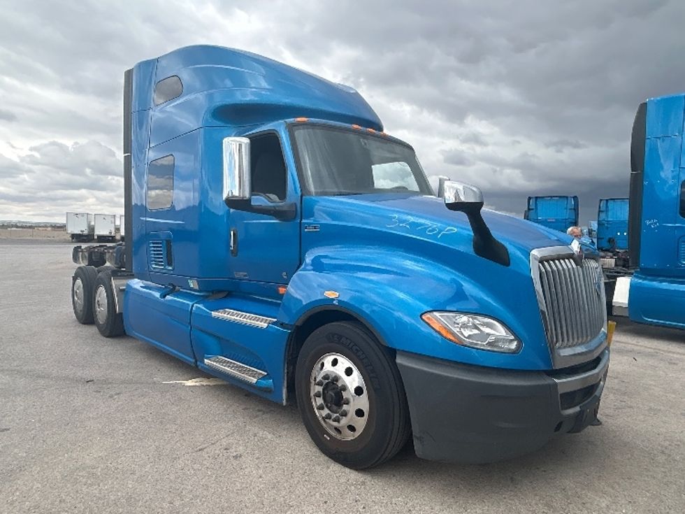 Sleeper Tractor-Heavy Duty Tractors-International-2021-LT625-El Paso-TX-684,720\n\t\tmiles-$ 31,250 - Image 1