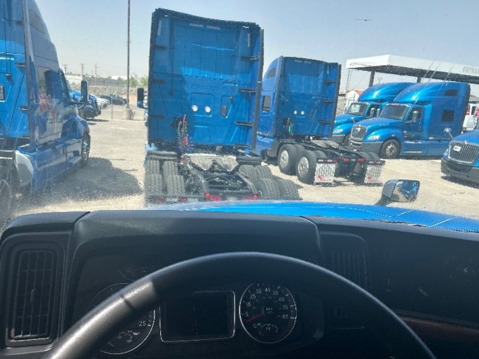 Sleeper Tractor-Heavy Duty Tractors-International-2021-LT625-El Paso-TX-685,676\n\t\tmiles-$ 33,250 - Image 11