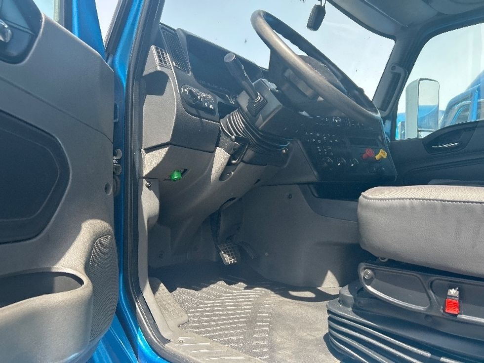 Sleeper Tractor-Heavy Duty Tractors-International-2021-LT625-El Paso-TX-685,676\n\t\tmiles-$ 33,250 - Image 9