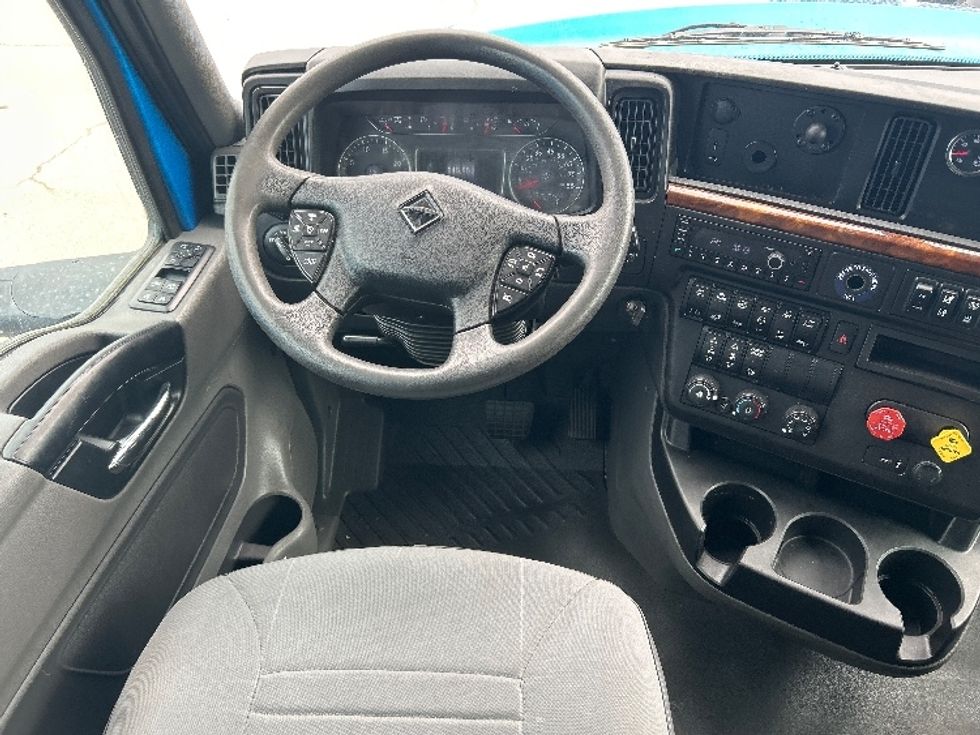 Sleeper Tractor-Heavy Duty Tractors-International-2021-LT625-El Paso-TX-686,587\n\t\tmiles-$ 32,000 - Image 11