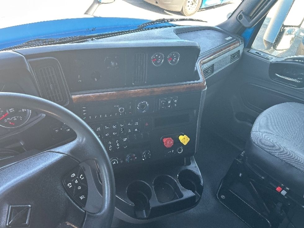 Sleeper Tractor-Heavy Duty Tractors-International-2021-LT625-El Paso-TX-687,129\n\t\tmiles-$ 27,750 - Image 10