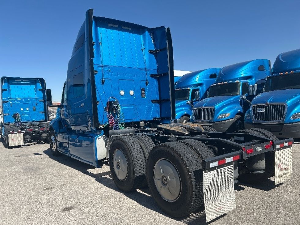 Sleeper Tractor-Heavy Duty Tractors-International-2021-LT625-El Paso-TX-687,129\n\t\tmiles-$ 27,750 - Image 5